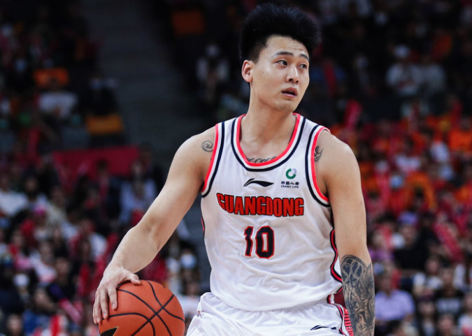 欧博-包含转会期突围战来临；上海久事围绕欧联篮板制胜；信心回归；数据趋势出现新变化的词条